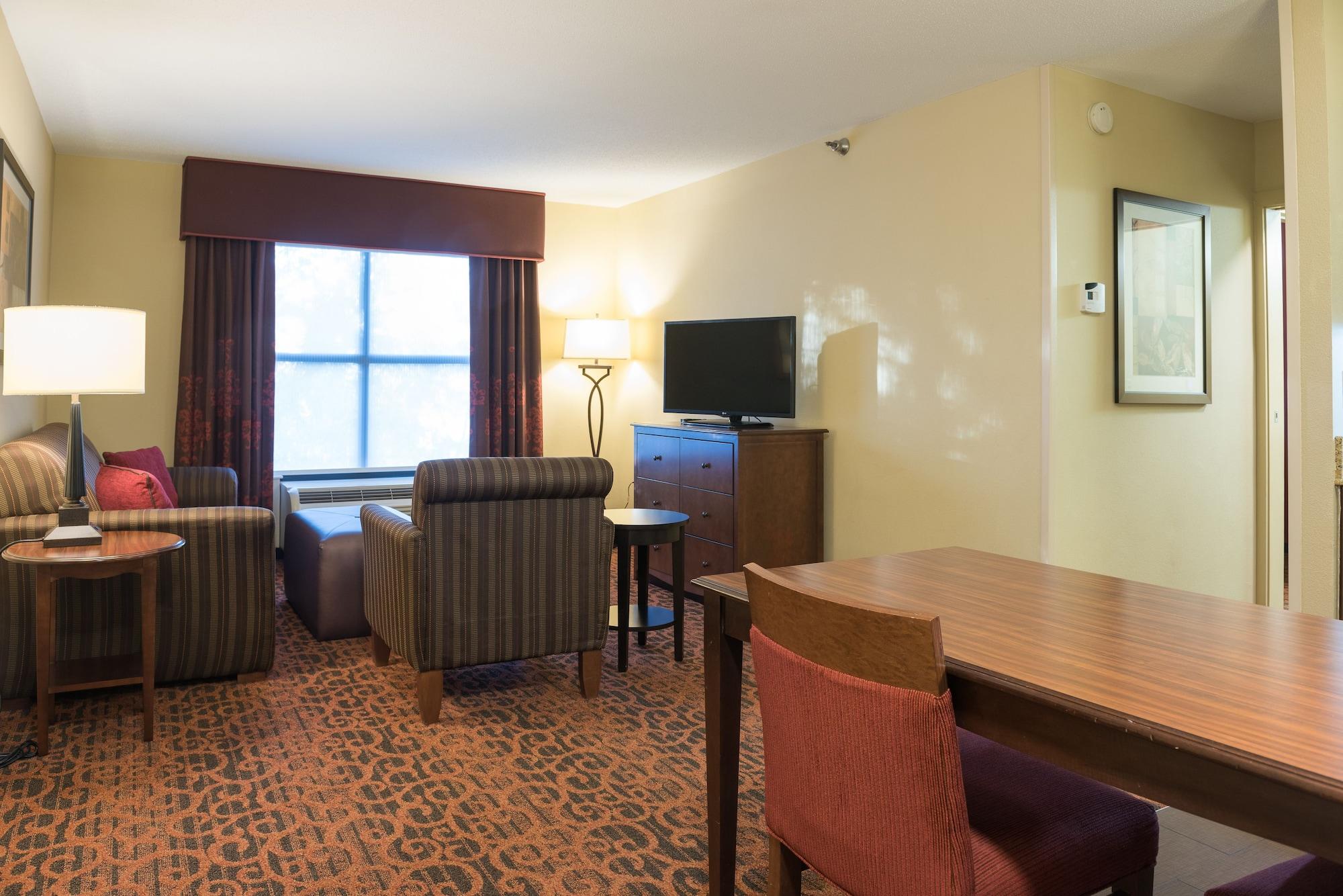 Hampton Inn & Suites Tampa-North Экстерьер фото