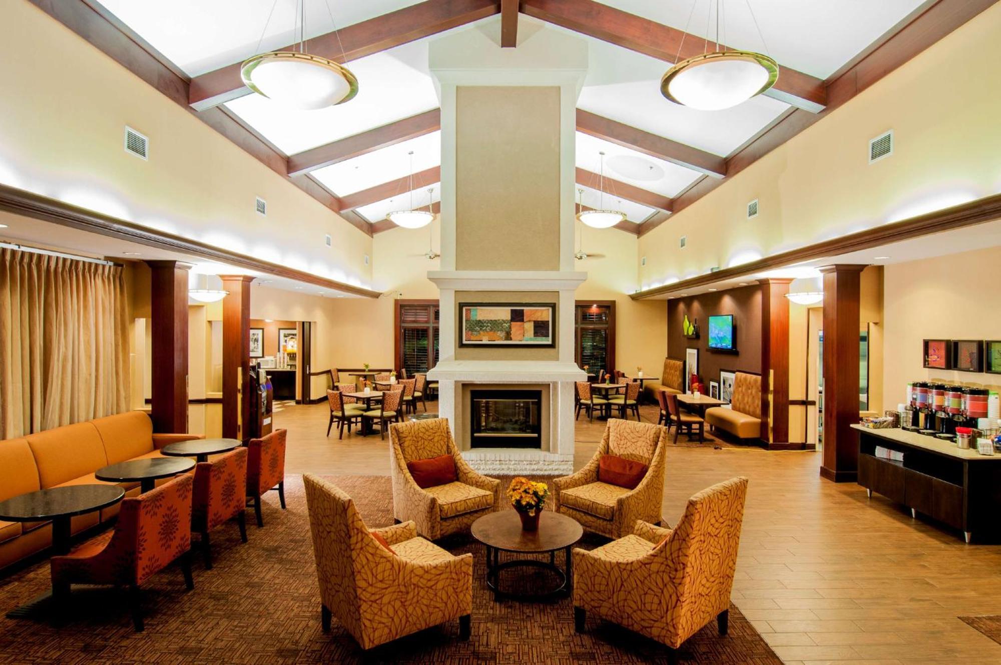 Hampton Inn & Suites Tampa-North Экстерьер фото